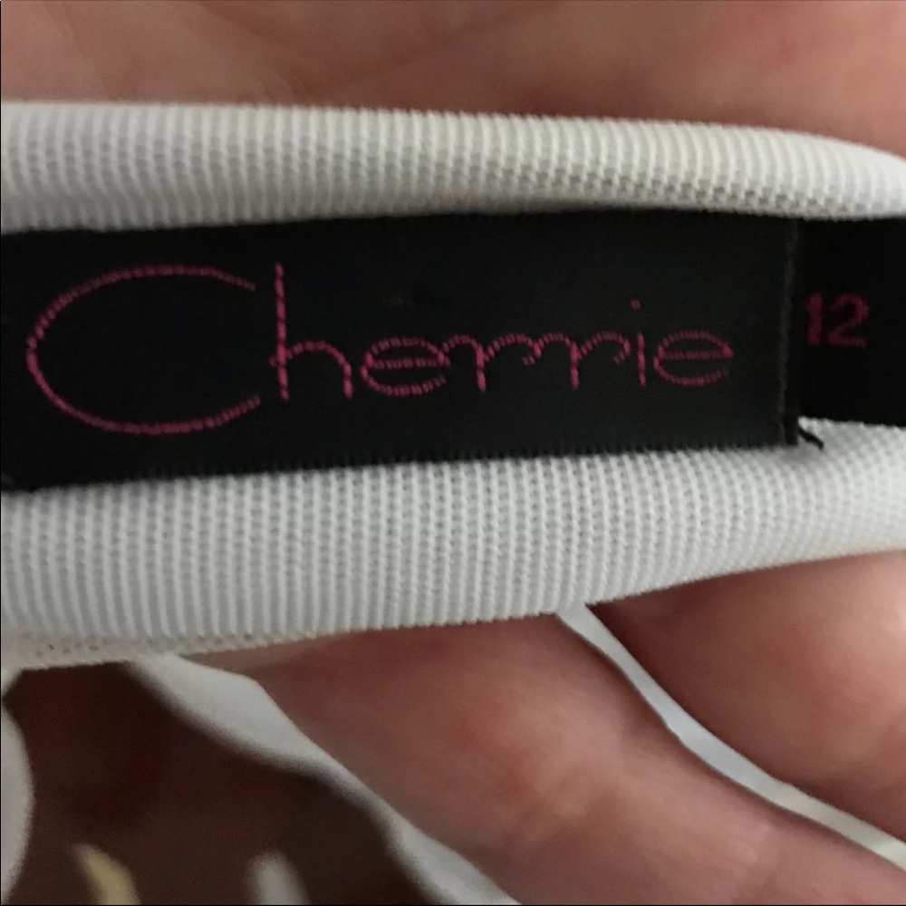 Cherrie - Picture 3 of 3